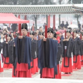 集美端午祭祀着汉服祭先贤