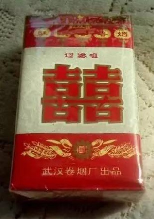 厦门人记忆里的老香烟，全抽过的是大神，全见过的是老人