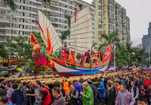 【多图】震撼！国家非遗“送王船”在海沧钟山举行！大雨也浇不灭海沧人的热情！！！