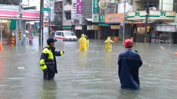 红色预警！“纳沙”今晨在福清登陆！“海棠”紧随其后！强风+豪雨将横扫厦门等地…