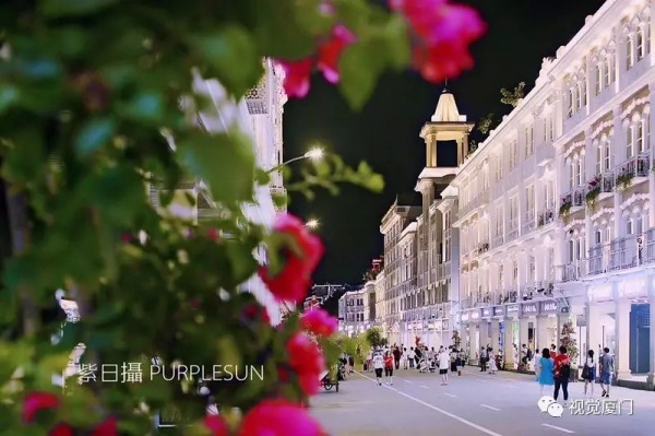 不同时期的厦门中山路夜景，90年代最美，现在效果如金砖